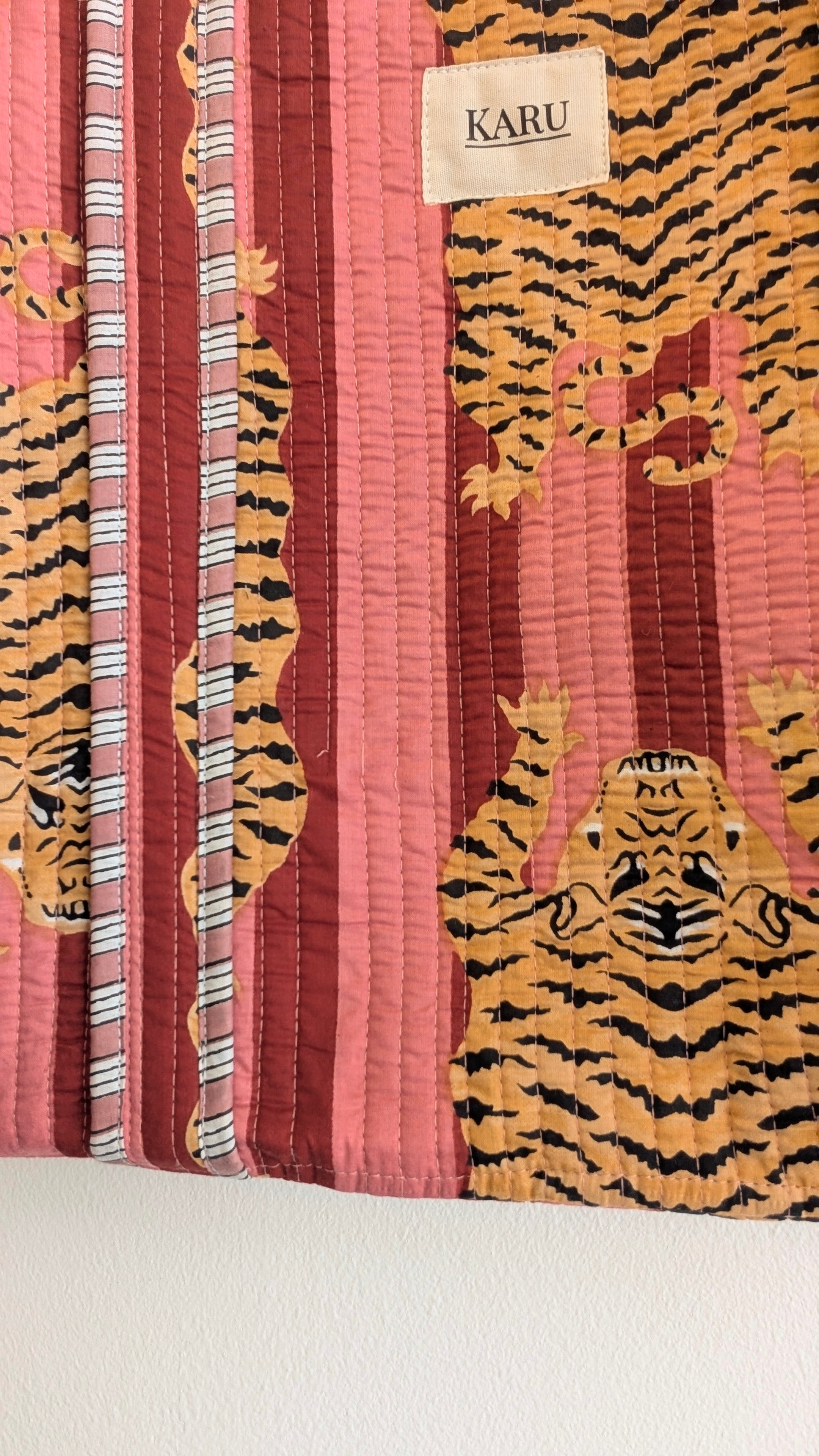 [SECONDS] Fat Tiger Large Tote | Stitch Flaw