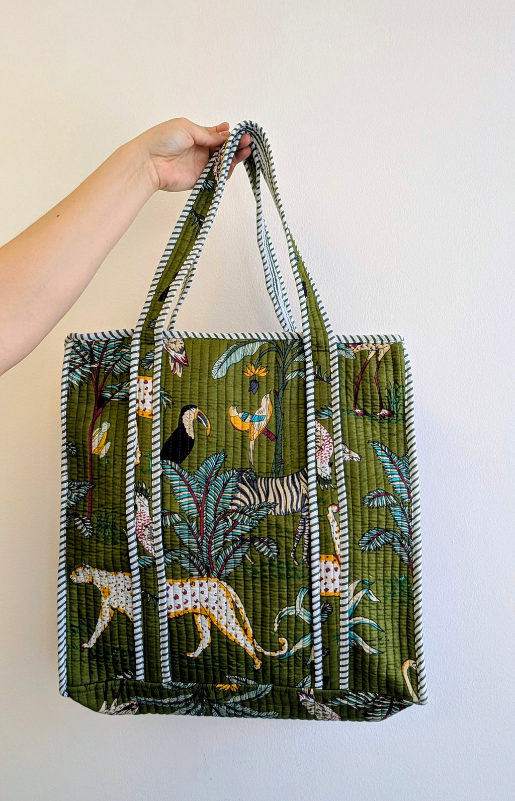 [SAMPLE] Green Jungle Midi Tote
