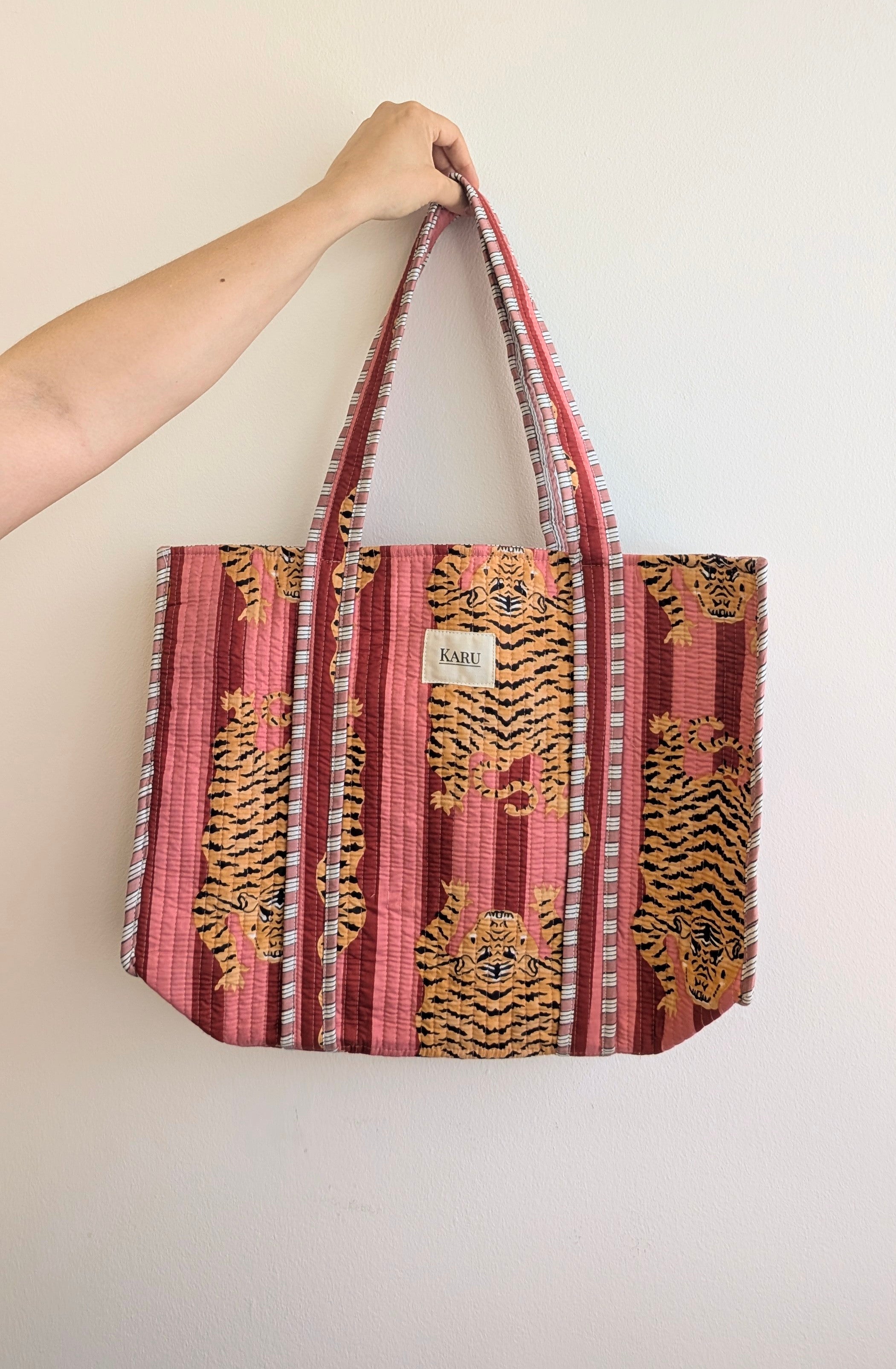 [SECONDS] Fat Tiger Large Tote | Stitch Flaw