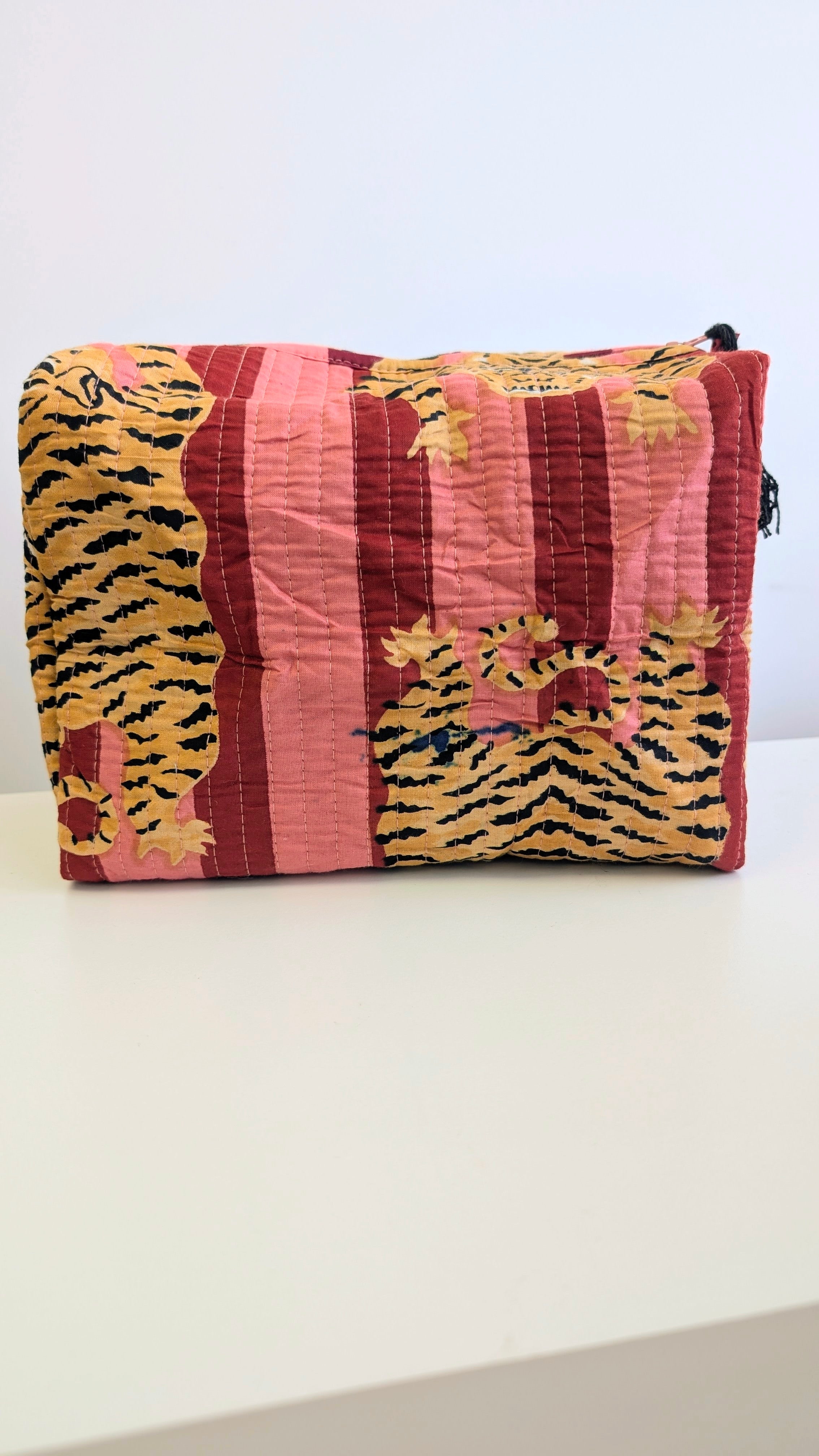 [SECONDS] Fat Tiger Washbag | Minor Ink Splodge